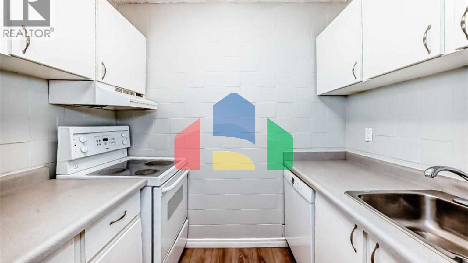 Residential - Single Family Home - Calgary, Canada - Canada