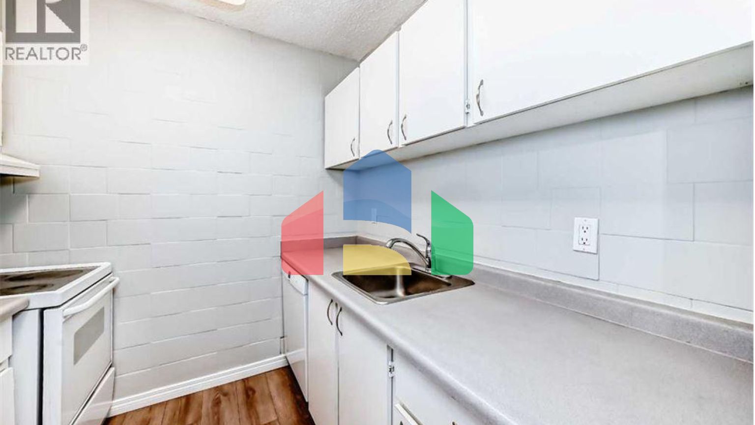 Residential - Single Family Home - Calgary, Canada - Canada