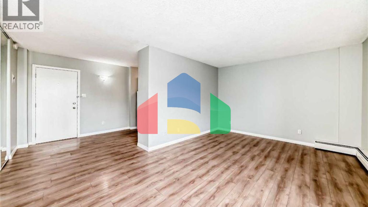 Residential - Single Family Home - Calgary, Canada - Canada