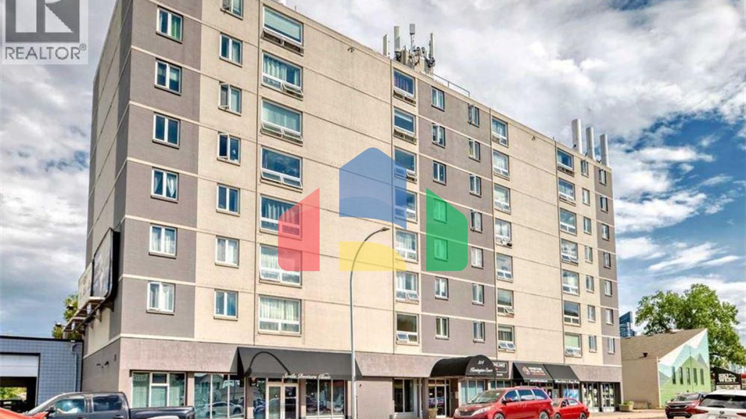 Residential - Single Family Home - Calgary, Canada - Canada