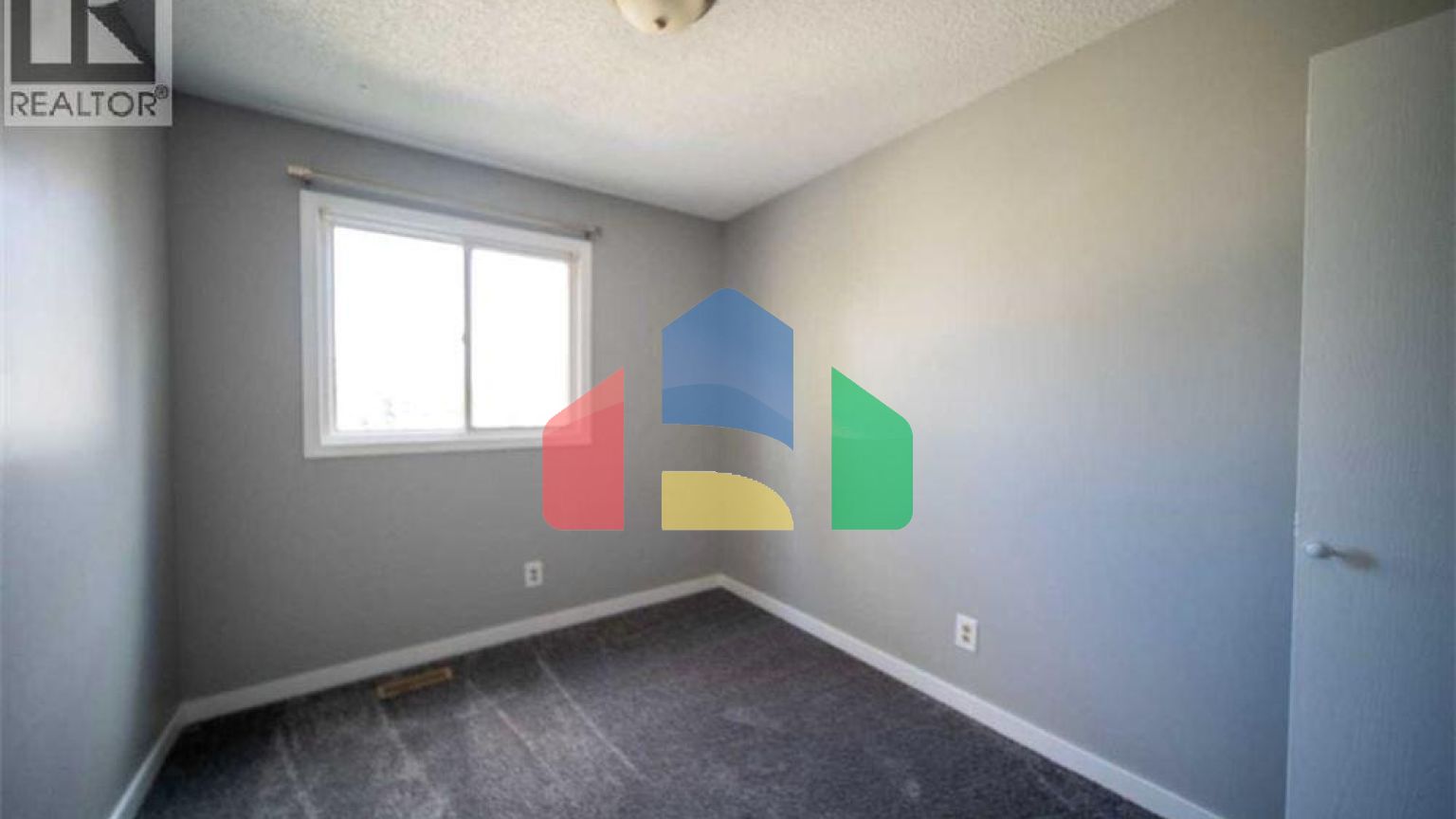 Residential - Townhouse - Calgary, Canada - Canada