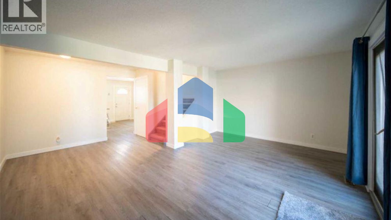 Residential - Townhouse - Calgary, Canada - Canada