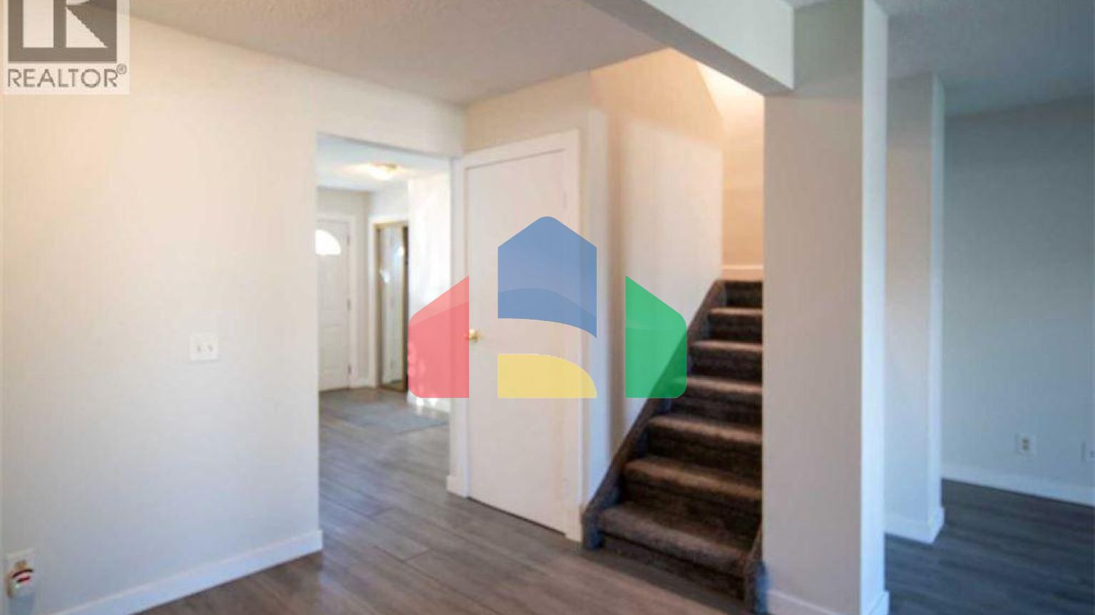 Residential - Townhouse - Calgary, Canada - Canada