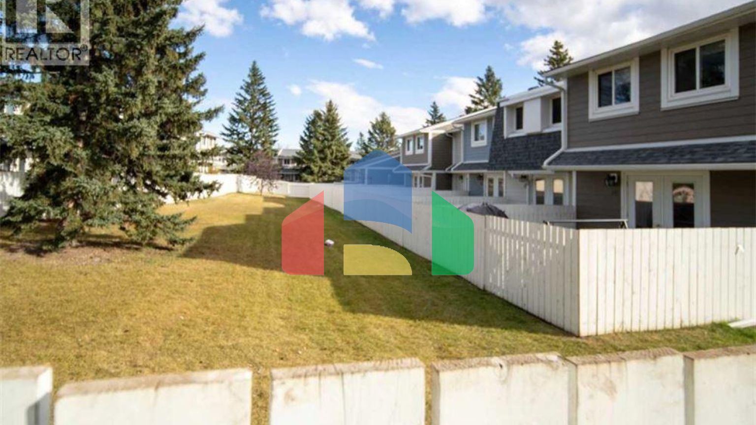 Residential - Townhouse - Calgary, Canada - Canada