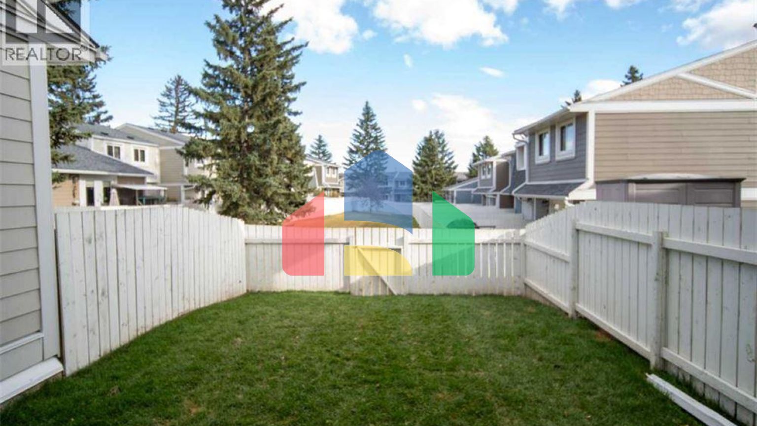 Residential - Townhouse - Calgary, Canada - Canada