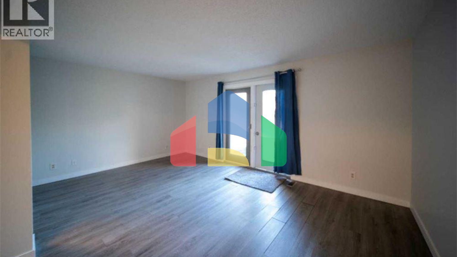 Residential - Townhouse - Calgary, Canada - Canada