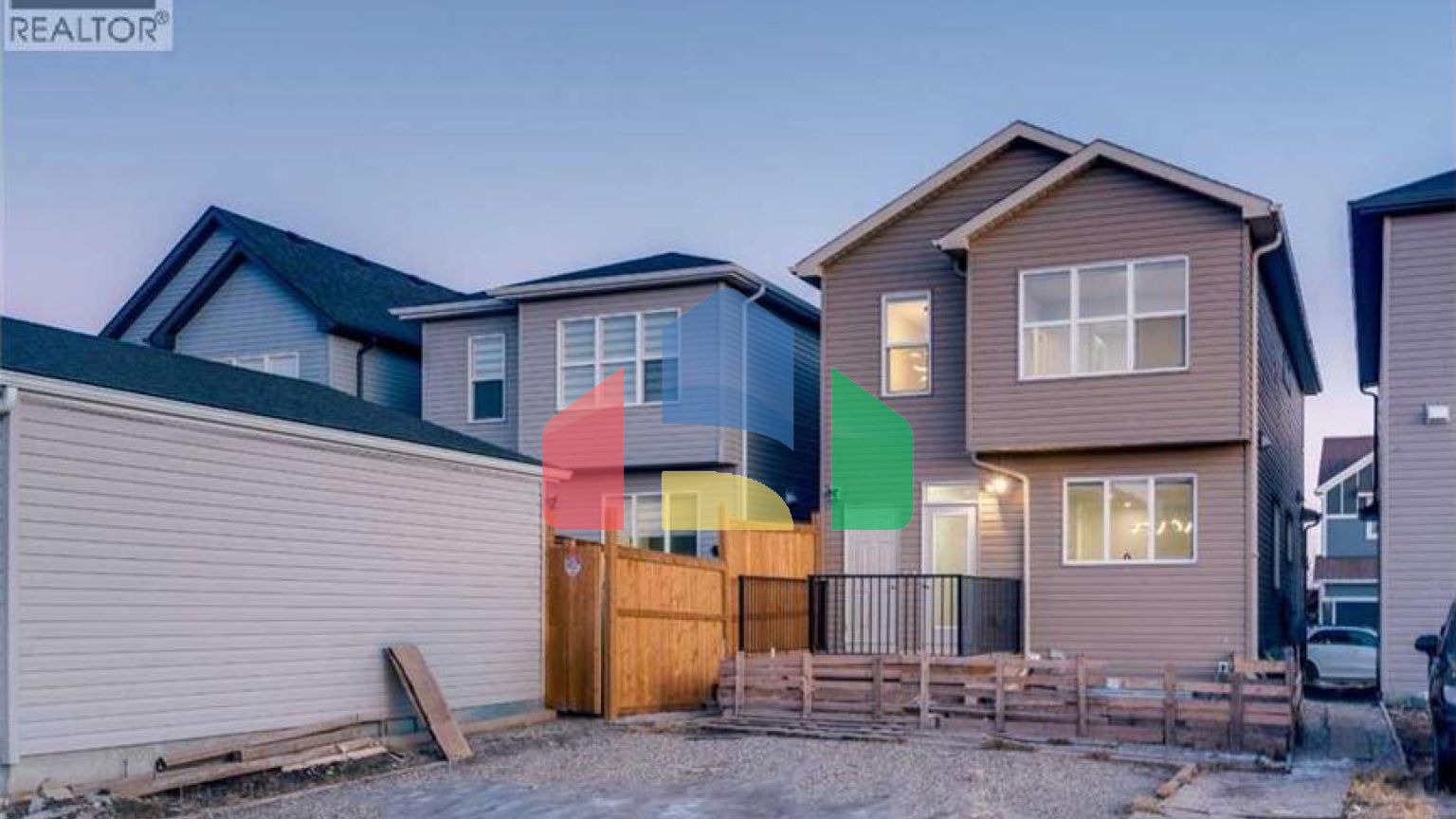 Residential - Single Family Home - Calgary, Canada - Canada