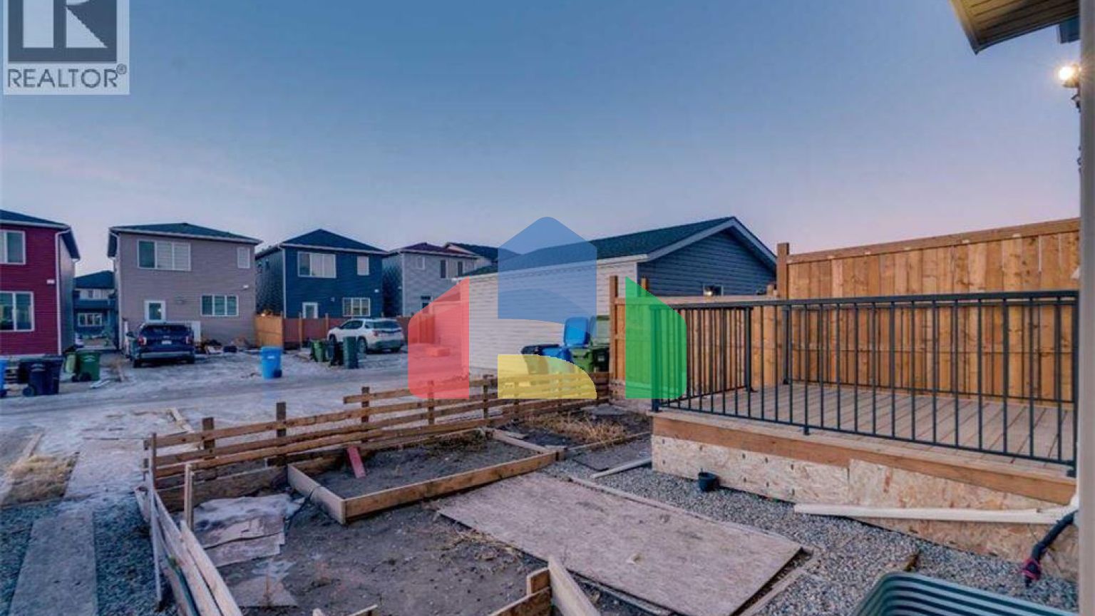 Residential - Single Family Home - Calgary, Canada - Canada