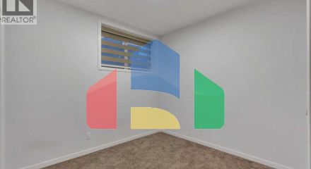 Residential - Single Family Home - Calgary, Canada - Canada