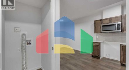 Residential - Single Family Home - Calgary, Canada - Canada