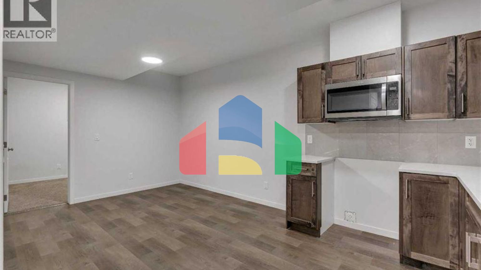 Residential - Single Family Home - Calgary, Canada - Canada