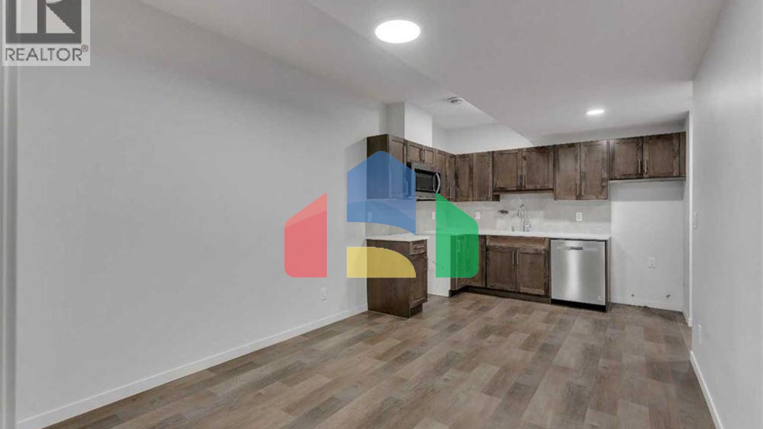 Residential - Single Family Home - Calgary, Canada - Canada