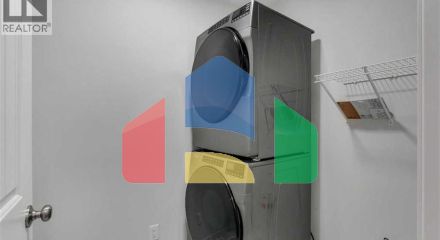 Residential - Single Family Home - Calgary, Canada - Canada