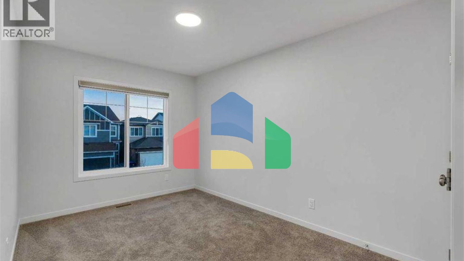 Residential - Single Family Home - Calgary, Canada - Canada