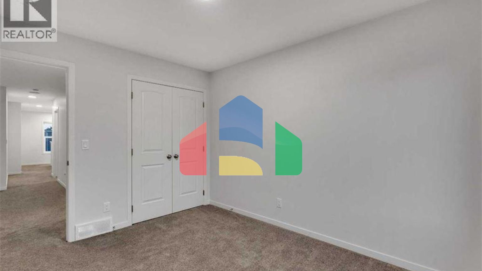 Residential - Single Family Home - Calgary, Canada - Canada