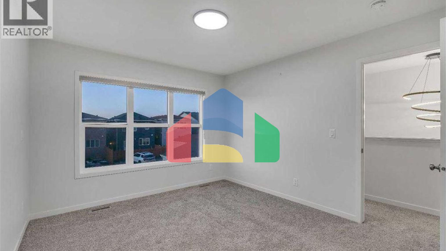 Residential - Single Family Home - Calgary, Canada - Canada