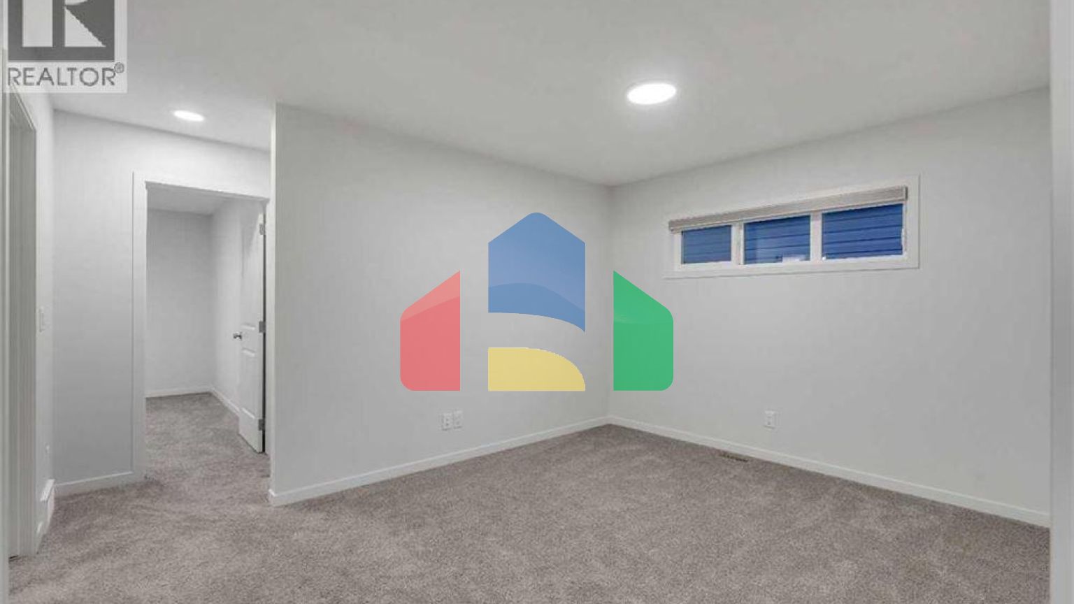 Residential - Single Family Home - Calgary, Canada - Canada