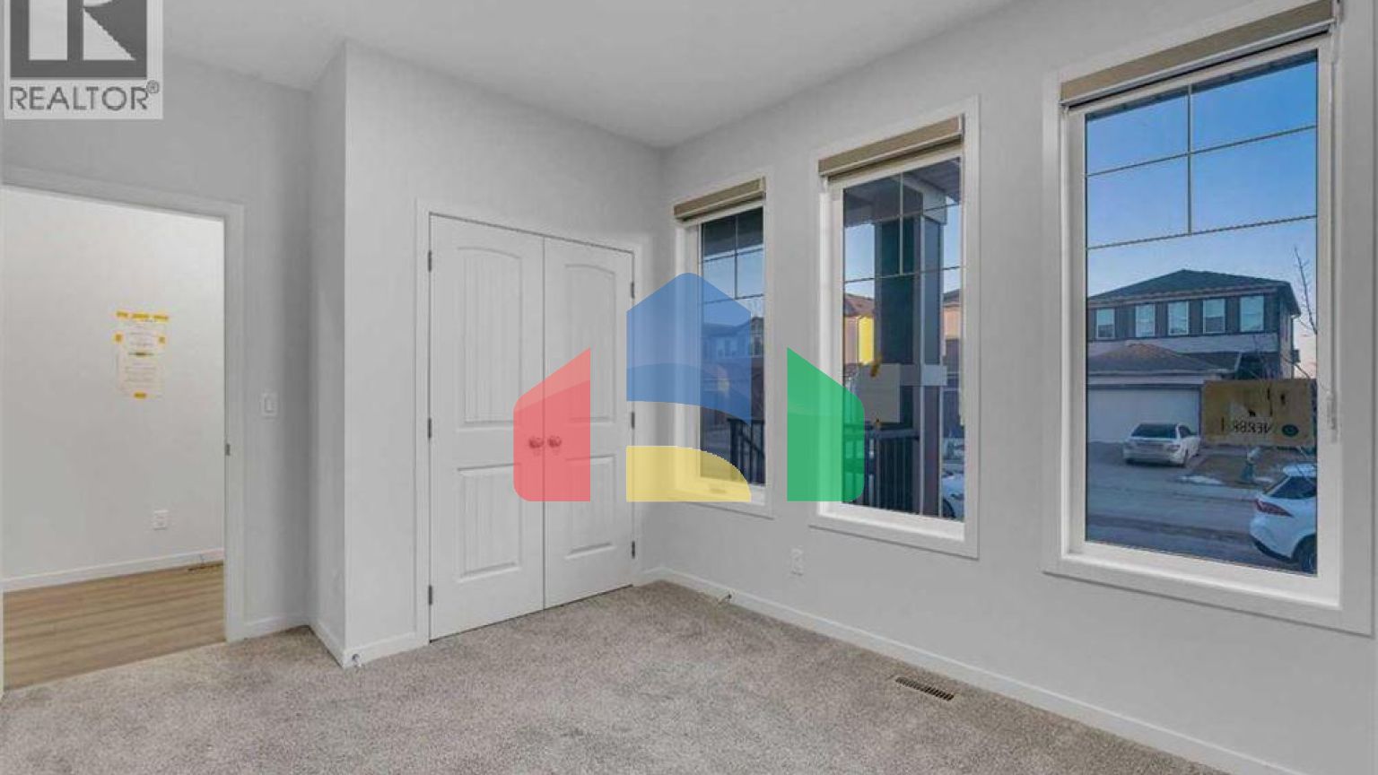 Residential - Single Family Home - Calgary, Canada - Canada