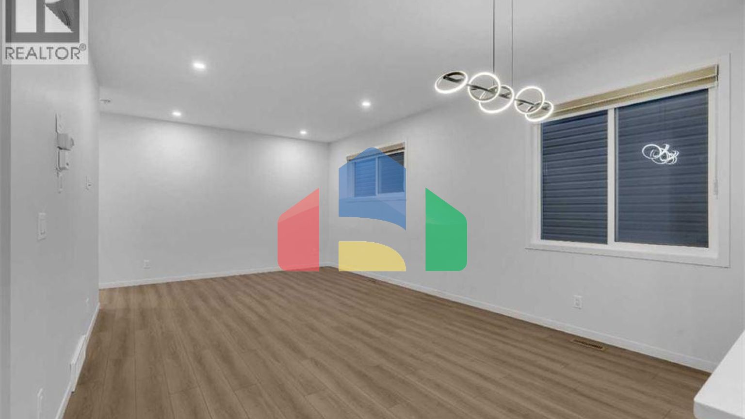 Residential - Single Family Home - Calgary, Canada - Canada