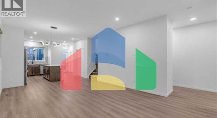 Residential - Single Family Home - Calgary, Canada - Canada