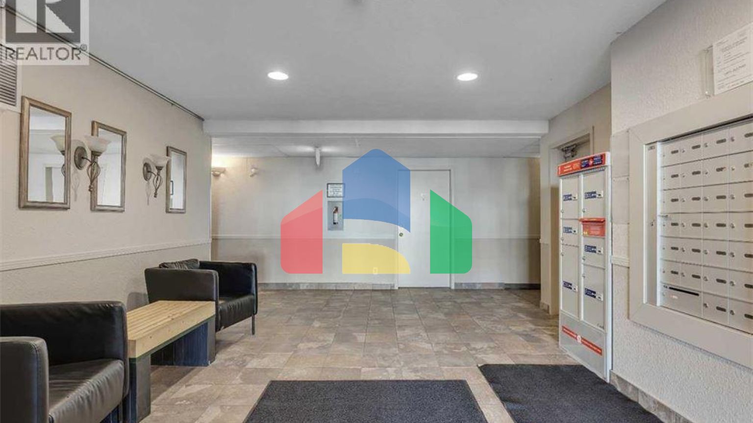 Residential - Single Family Home - Calgary, Canada - Canada