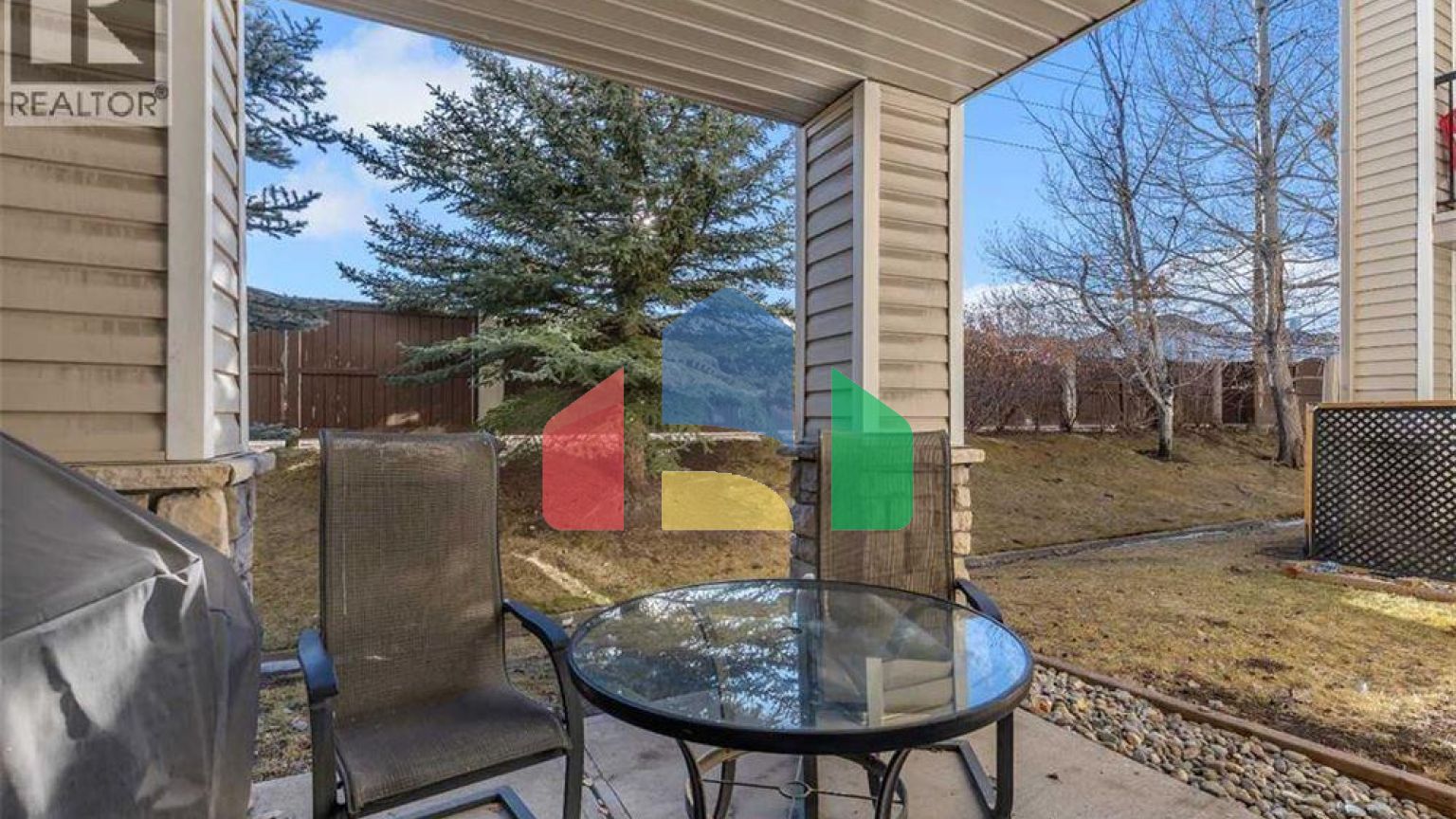 Residential - Single Family Home - Calgary, Canada - Canada