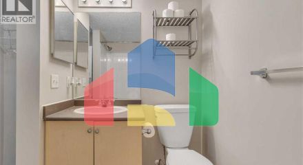 Residential - Single Family Home - Calgary, Canada - Canada