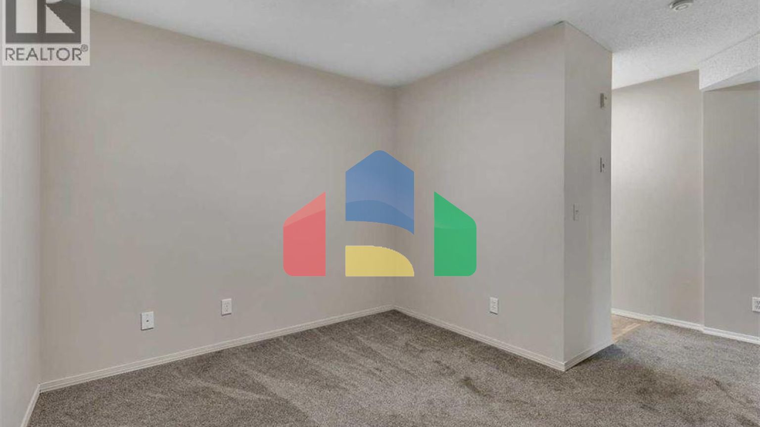 Residential - Single Family Home - Calgary, Canada - Canada