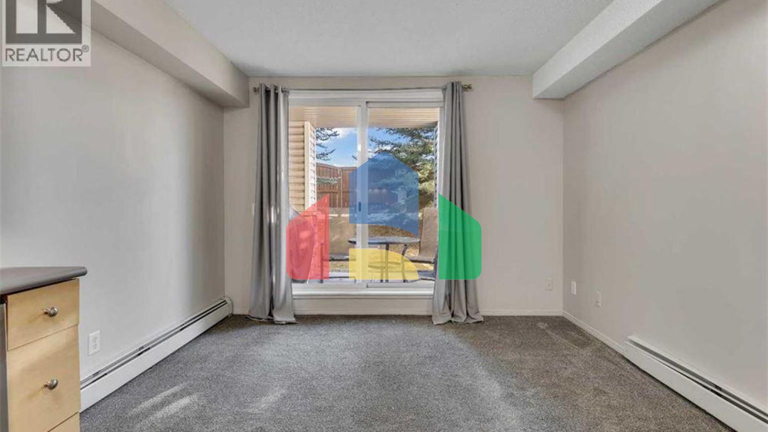 Residential - Single Family Home - Calgary, Canada - Canada