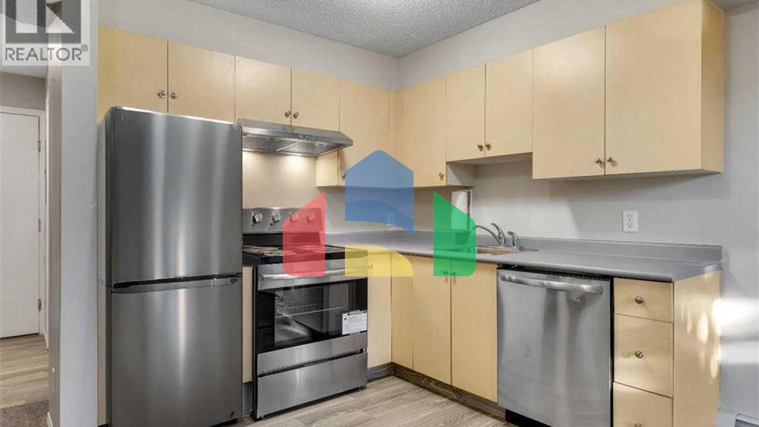 Residential - Single Family Home - Calgary, Canada - Canada