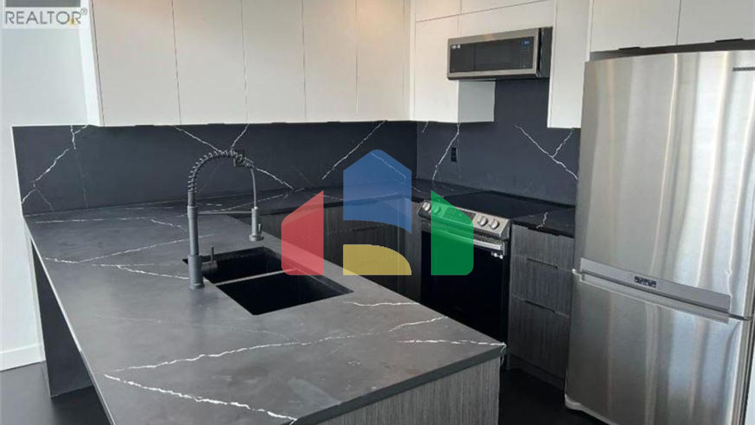 Residential - Townhouse - Calgary, Canada - Canada