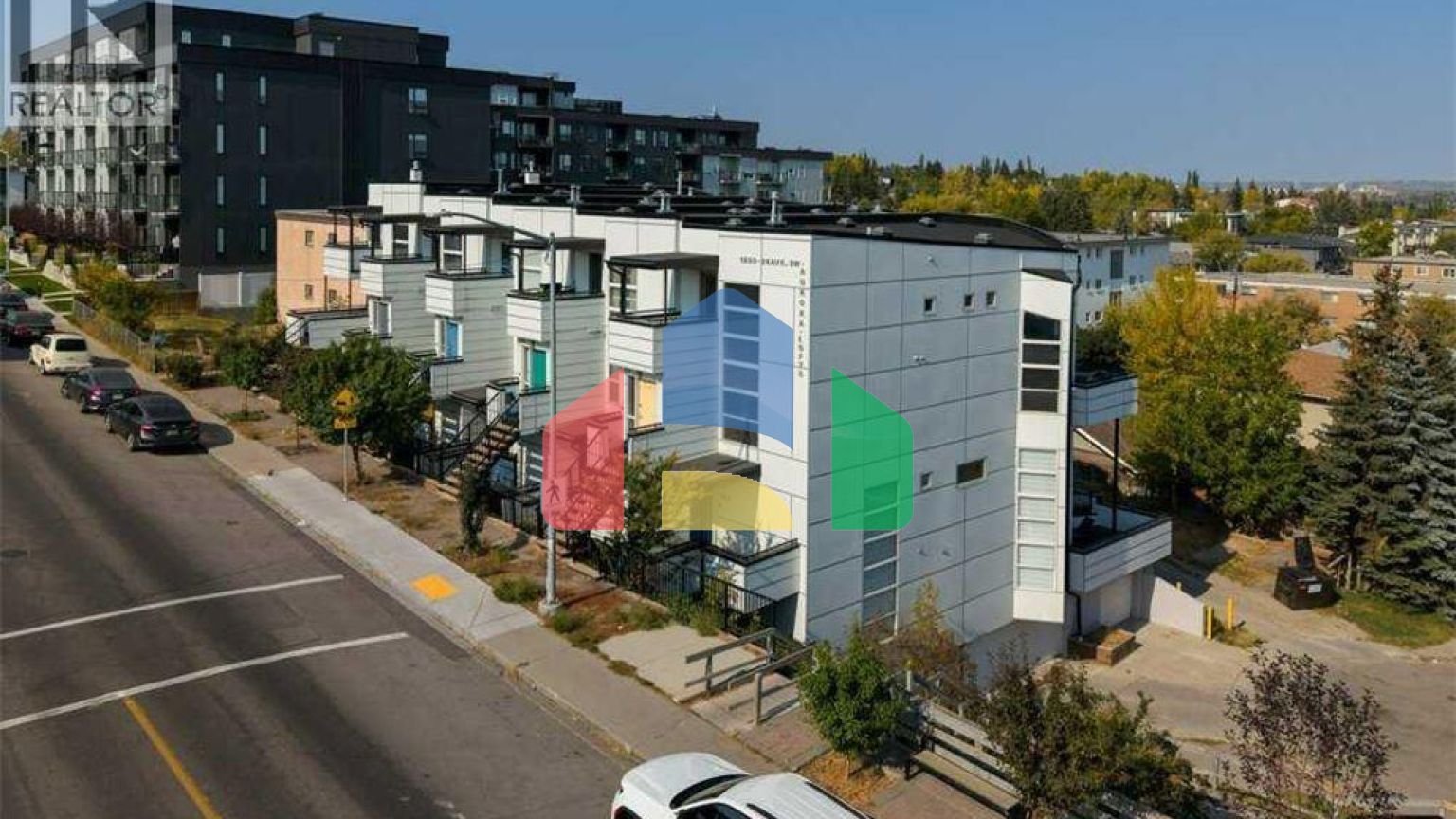 Residential - Townhouse - Calgary, Canada - Canada