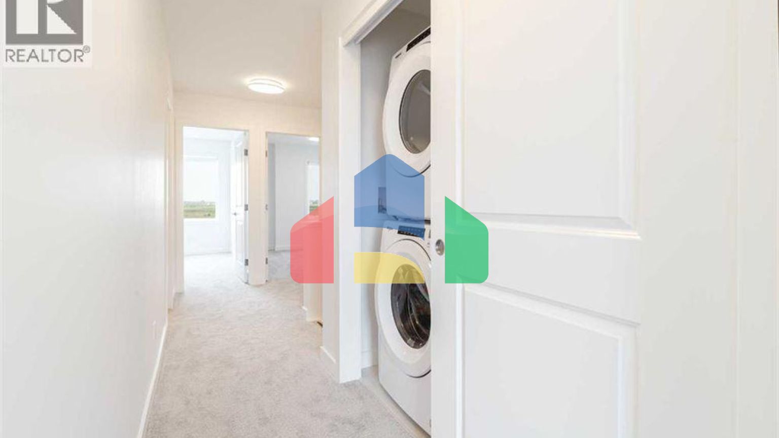 Residential - Single Family Home - Calgary, Canada - Canada