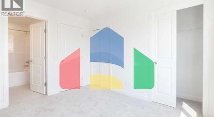 Residential - Single Family Home - Calgary, Canada - Canada