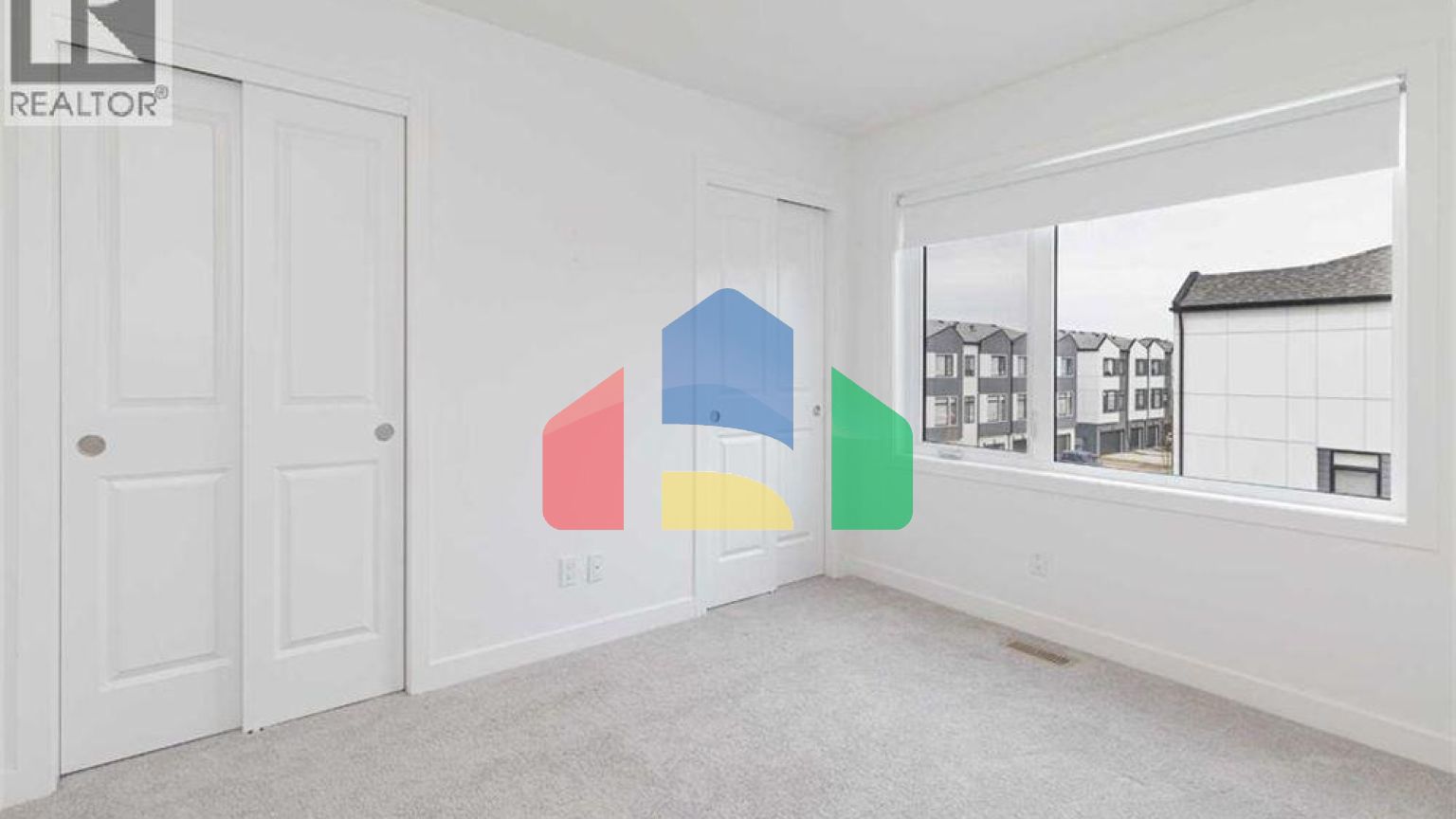 Residential - Single Family Home - Calgary, Canada - Canada