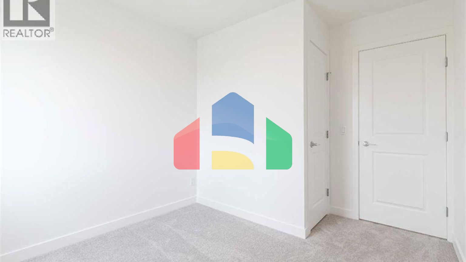 Residential - Single Family Home - Calgary, Canada - Canada