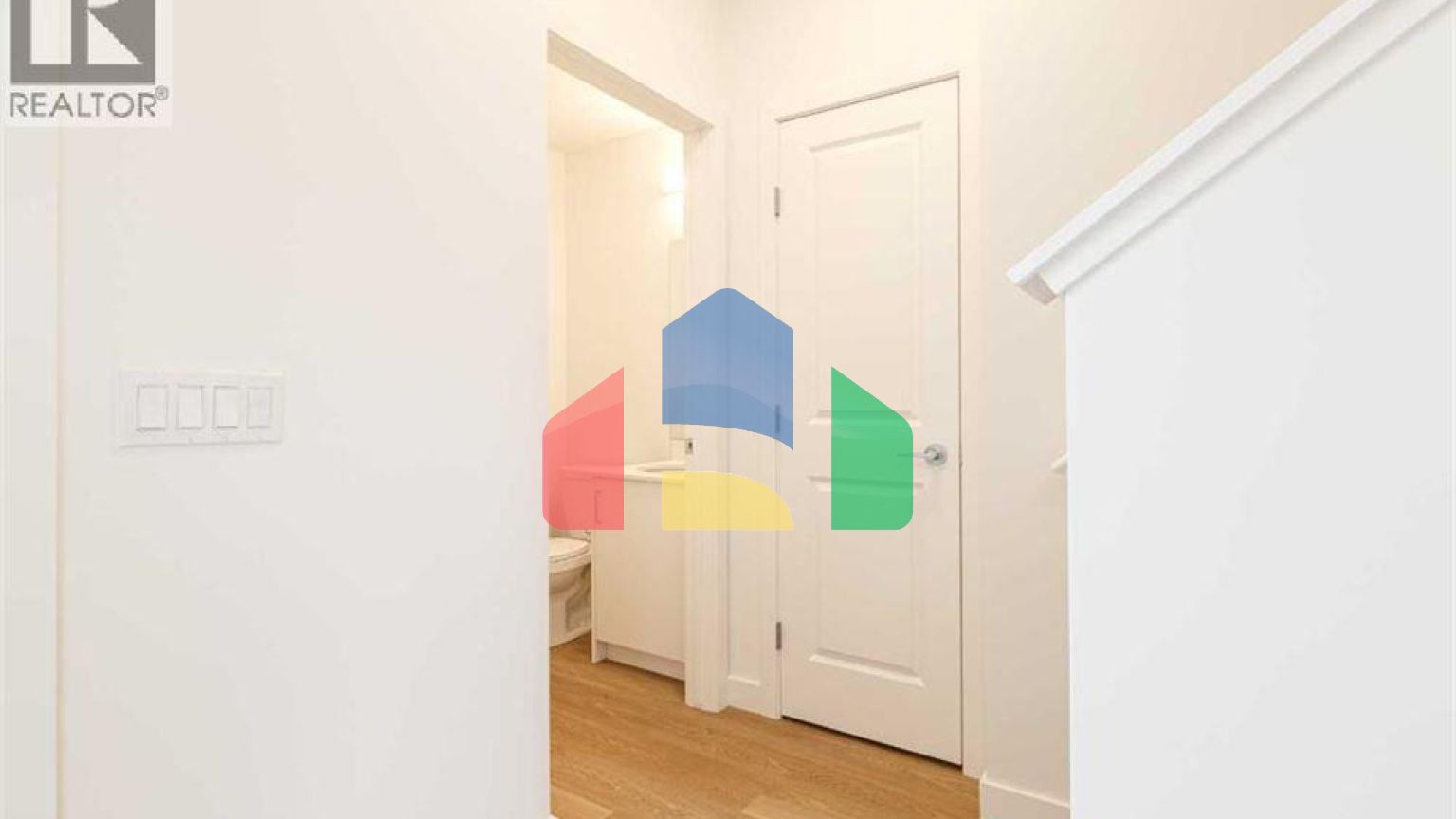 Residential - Single Family Home - Calgary, Canada - Canada