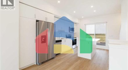 Residential - Single Family Home - Calgary, Canada - Canada