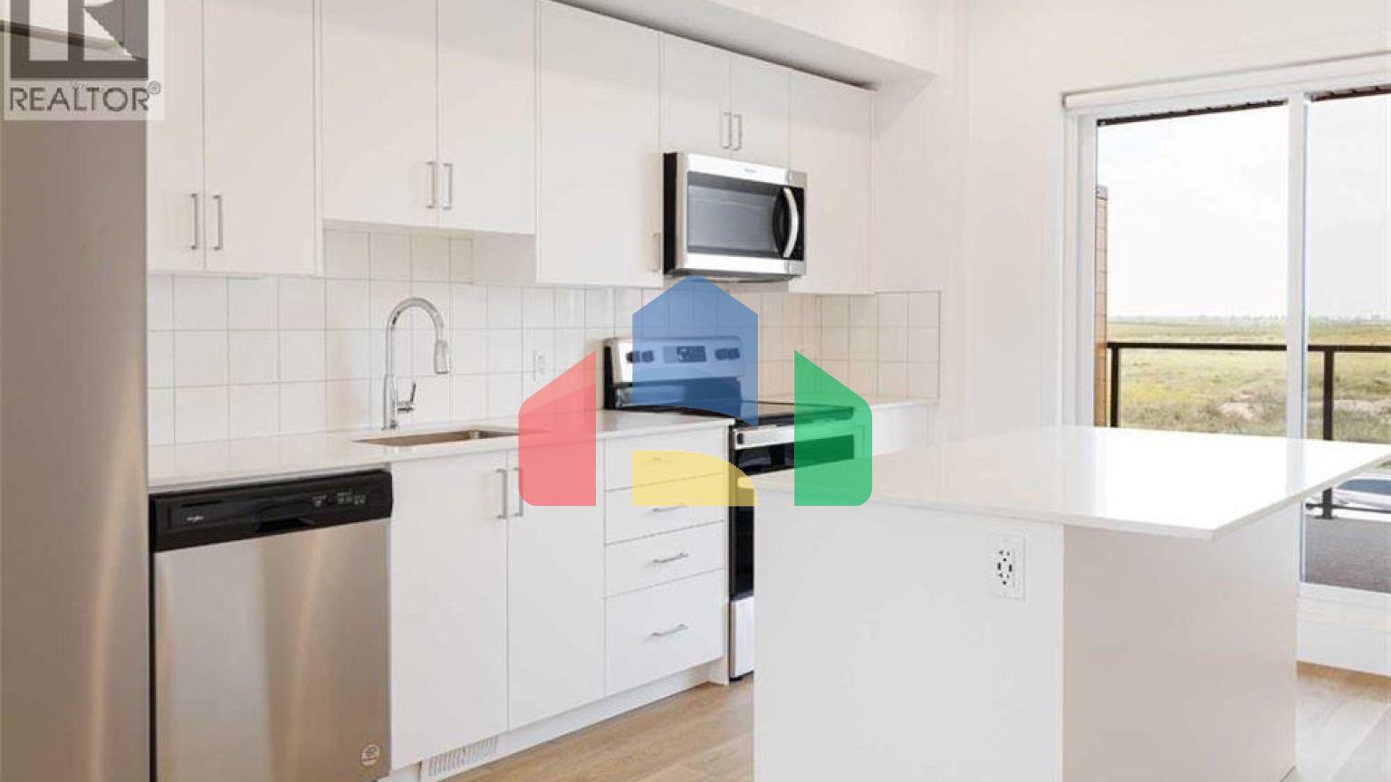 Residential - Single Family Home - Calgary, Canada - Canada