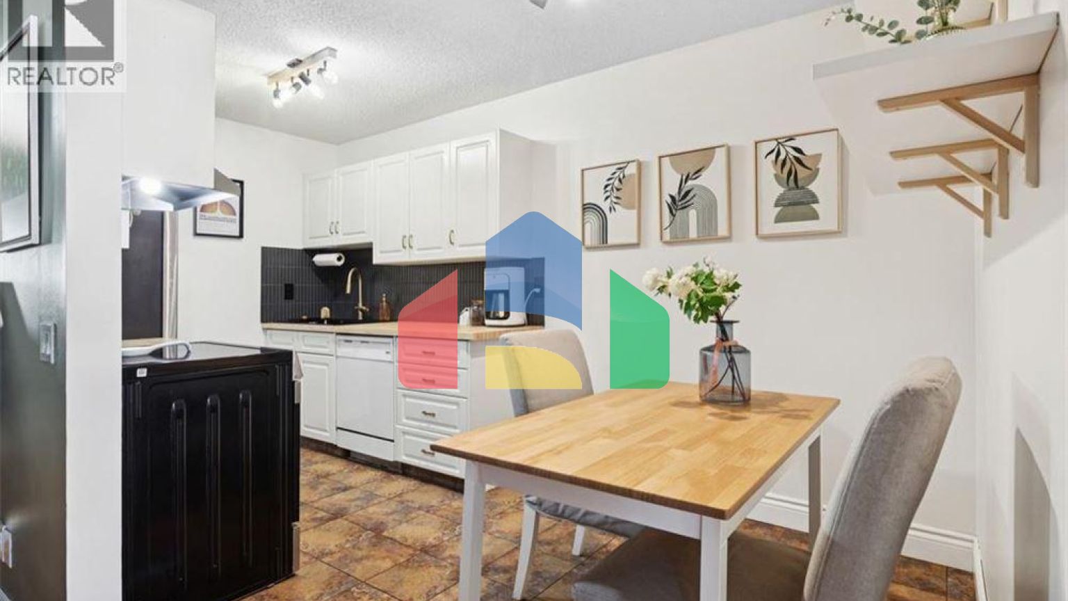 Residential - Condo/Apartment - Calgary, Canada - Canada