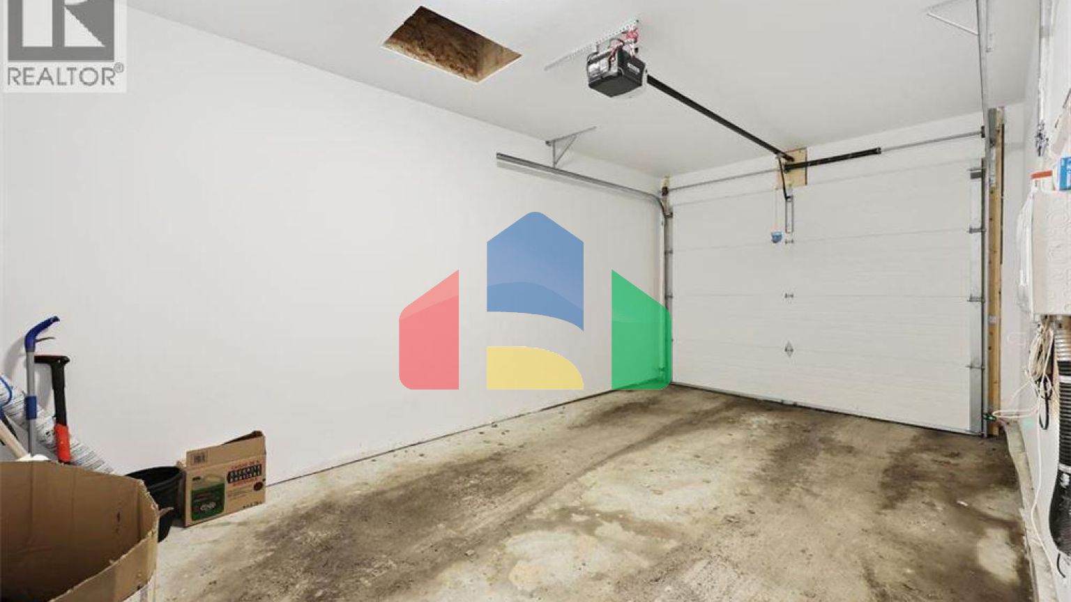 Residential - Single Family Home - Calgary, Canada - Canada