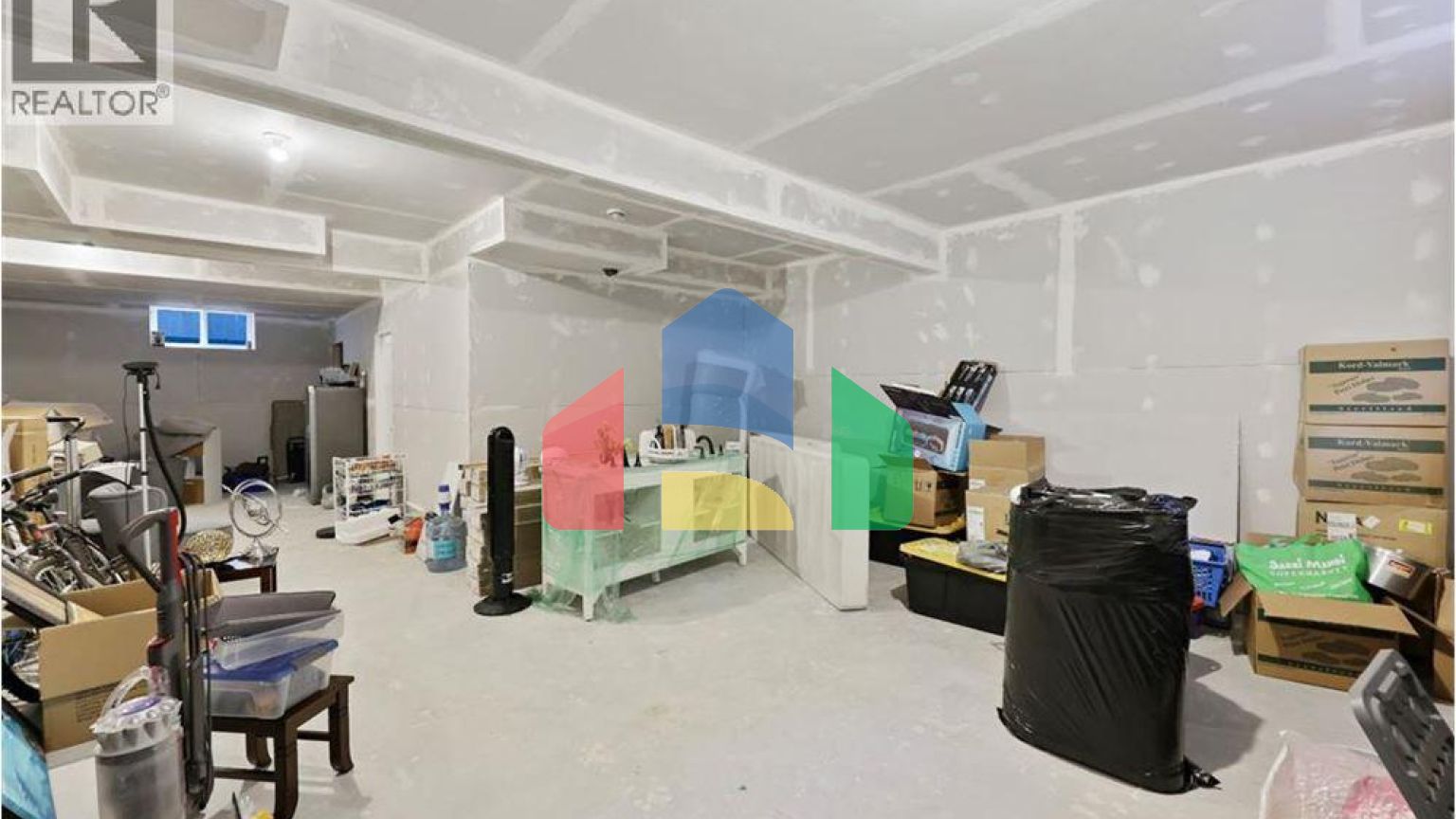 Residential - Single Family Home - Calgary, Canada - Canada