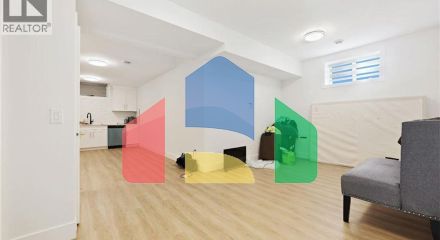 Residential - Single Family Home - Calgary, Canada - Canada