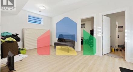 Residential - Single Family Home - Calgary, Canada - Canada