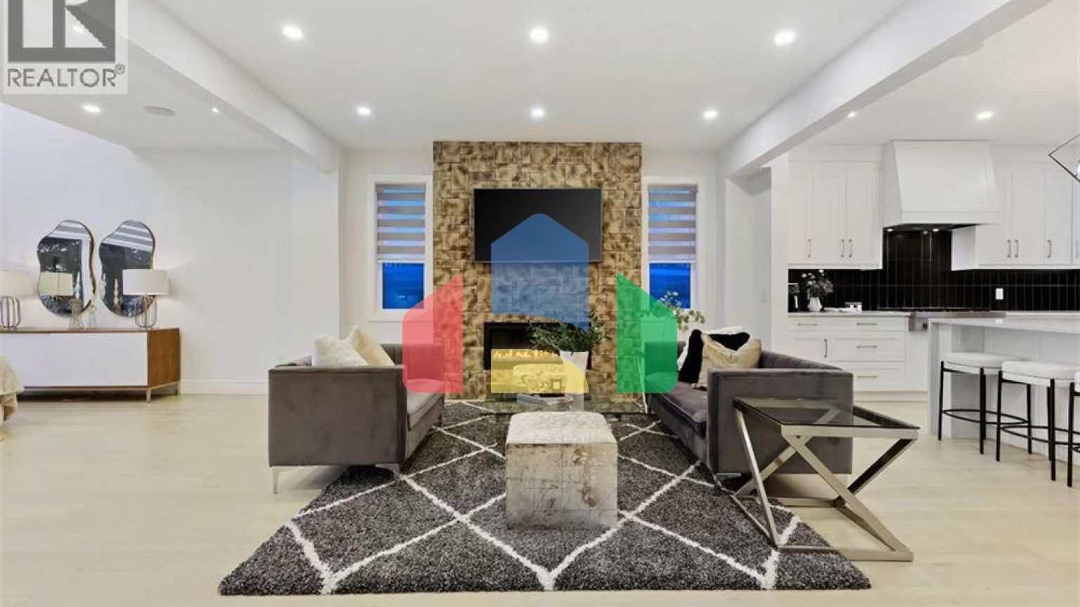 Residential - Single Family Home - Calgary, Canada - Canada