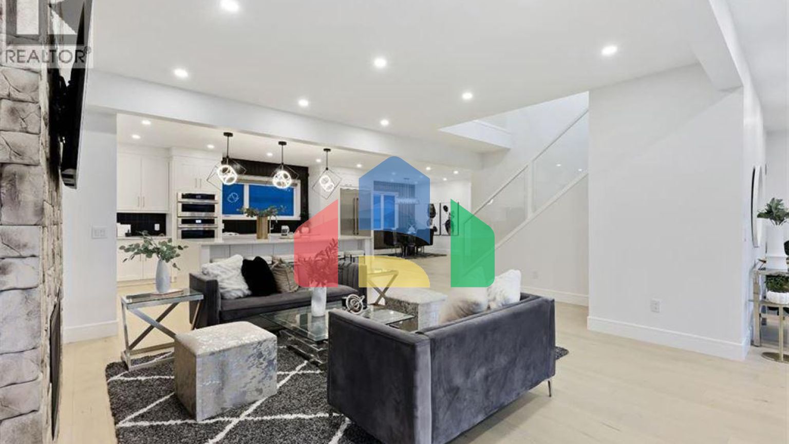 Residential - Single Family Home - Calgary, Canada - Canada