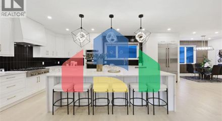 Residential - Single Family Home - Calgary, Canada - Canada