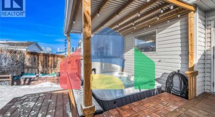 Residential - Single Family Home - Calgary, Canada - Canada