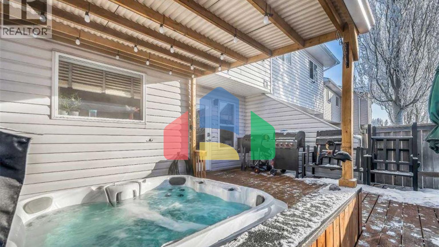 Residential - Single Family Home - Calgary, Canada - Canada