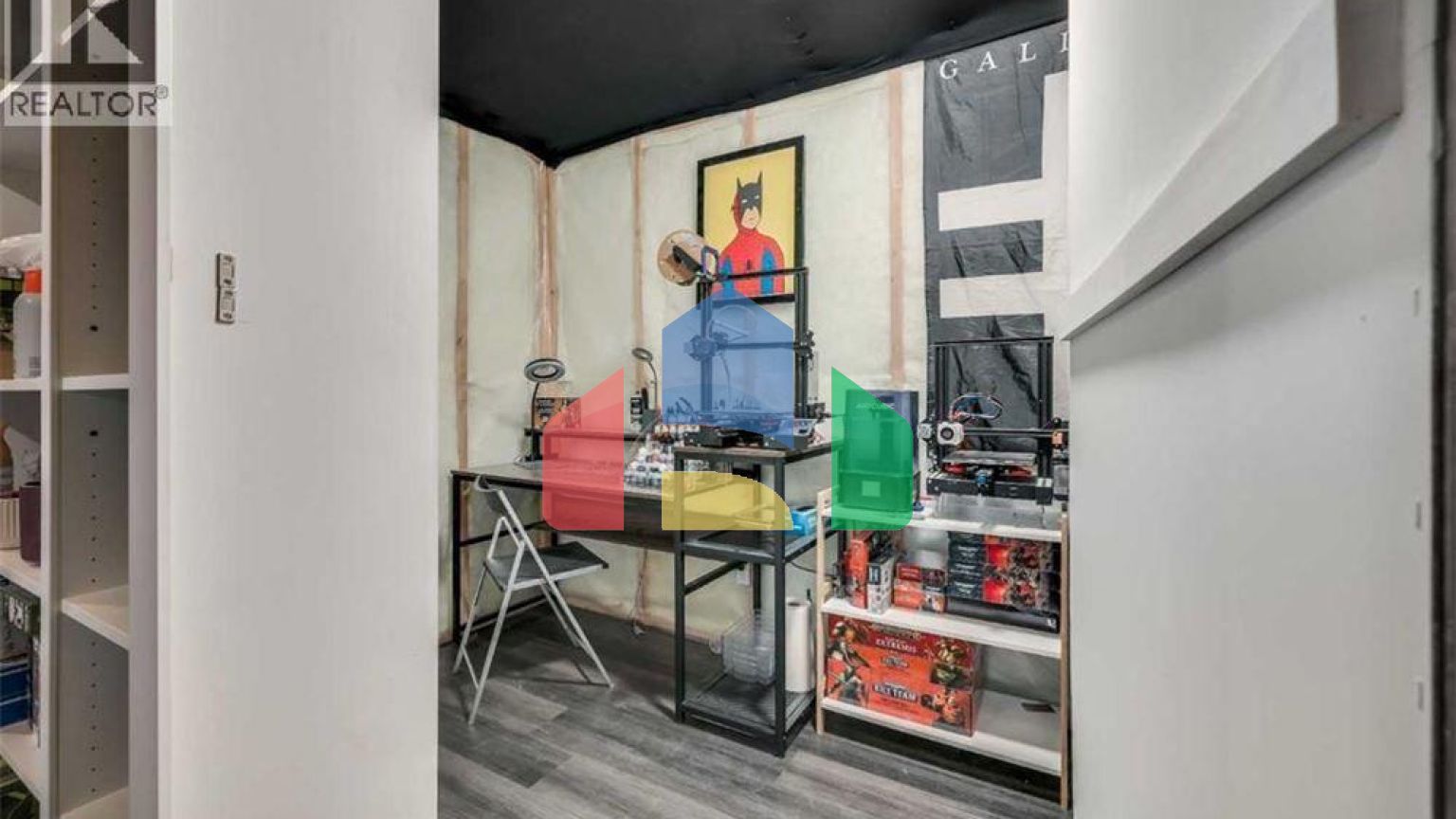 Residential - Single Family Home - Calgary, Canada - Canada